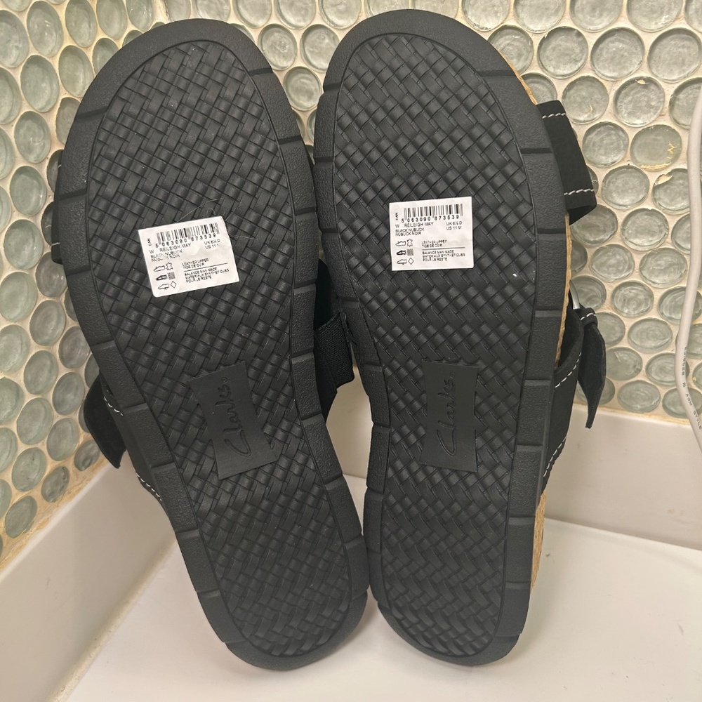 Women's Clarks Ultimate Comfort Reileigh May Leather Sandals Size 11 - Picture 3 of 6